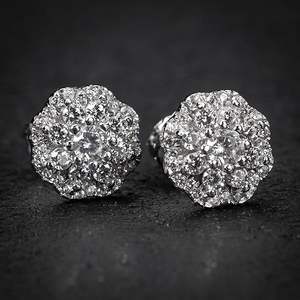 Pendientes de Moissanita con Diseño de Racimo de Flores en Plata con Engaste Pavé, Pendientes Brillantes, Joyería Elegante para Uso Diario - Product Image 5