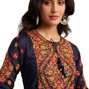 Kurta Sharara en soie bleu marine avec Dupatta brodé pour fête réception de mariage tenue festive indienne - Product Image 5