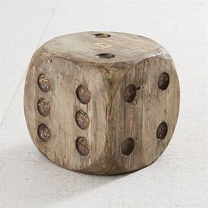 Dados de madera natural ideales para el aprendizaje estilo Montessori, que fomentan las habilidades de conteo y la educación lúdica para los aprendices jóvenes en su día a día. - Product Image 5