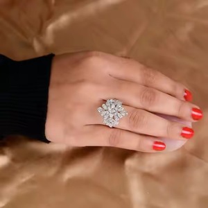 Anillo de cóctel de diamantes Moissanite original hecho a mano de plata 925 con anillo de compromiso fino de corte Marquesa - Product Image 2