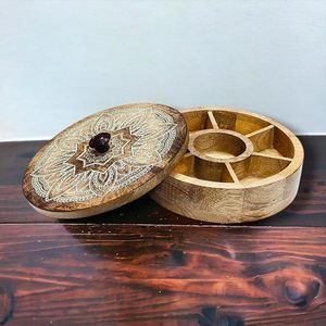 Boîte à épices en bois écologique avec 9 compartiments pour la cuisine indienne quotidienne, boîte à épices en bois rustique pour le stockage - Product Image 1