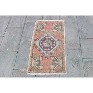 Petit tapis turc 1,6x2,9 pieds, tapis en laine rouge camouflage vintage - Product Image 1