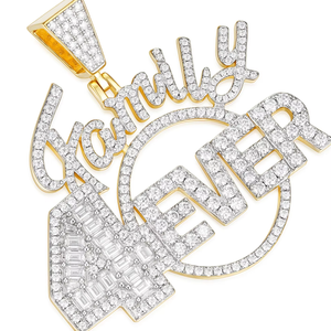 Colgante Familiar Personalizado de Oro de 14K y Chapado en Rodio con Moissanita VVS, Regalo para Siempre - Product Image 1