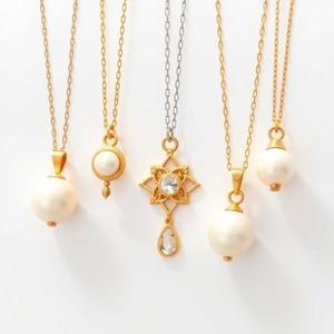 Venta al por mayor S925 Collar de plata esterlina Perla de agua dulce chapada en rodio con patrón de flores de moda Cadena de eslabones elegante simple - Product Image 5