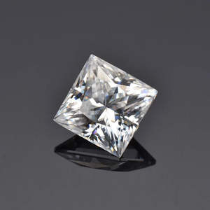 เพชรโมอิสเจียระไนแบบเจ้าหญิง6.5มม. หิน VVS1รูปตัว D ได้รับการรับรองคุณภาพอัญมณีวิบวับสำหรับเป็นเครื่องประดับ - Product Image 2