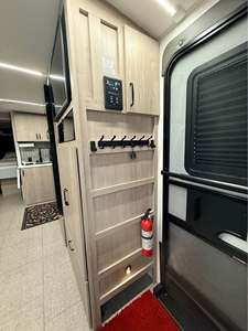 Autocaravana Modern Explorer + Envío Gratuito - Product Image 6