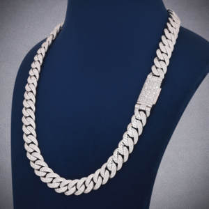 Chaîne cubaine en argent sterling 925 Moissanite avec diamant dans le style Hip Hop et taille personnalisée avec un nouveau design et une clarté VVS - Product Image 5