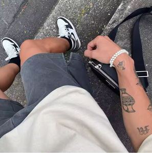 Short personnalisé pour hommes en coton délavé à l'acide Style d'été OEM Short délavé à l'acide d'usine pour hommes Tissu doux Style de rue - Product Image 5
