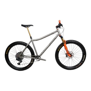 FAst selling on box Moots Cinco mountain bikeses, full suspension, <b>titanium</b> frame, fully built up - Product Image 1