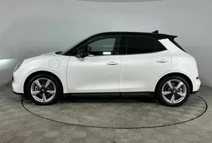 2023 0-R-A O-3 Low Mileage Automatic Transmission <b>Panoramic</b> Sunroof LED lights LED Daytime Lights 6 Seats Ready Ship - Product Image 4