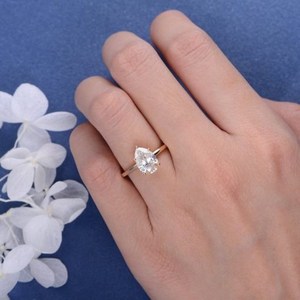 Anillo de diamante de corte de pera brillante de oro blanco sólido de 10K, joyería de propuesta de boda y compromiso certificada por GIA e IGI - Product Image 2