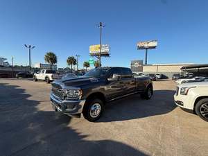 RAM 3500 Tradesman Crew Cab LB DRW 4WD Plus 2024 d'occasion en excellent état, sans accident, conduite à gauche/droite - Product Image 5