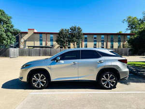 Véhicule d'occasion 2022 R X 350, faible kilométrage, transmission automatique, sièges en cuir, toit ouvrant panoramique, transmission intégrale, en vente - Product Image 5