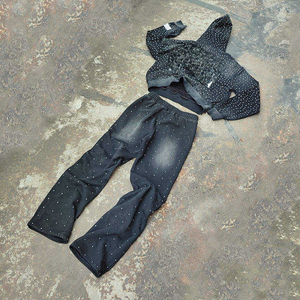 Durable Anti-Wrinkle Men's Distressed Embroidery Solid 100% Cotton Tracksuit Hooded Collar Custom Made Wholesale for Winter - Product Image 2