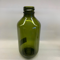 Bouteille de shampooing et de gel douche en plastique PET cylindrique fabriquée au Vietnam avec tête de pompe et bouchon personnalisés pour l'emballage cosmétique