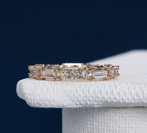 แหวนเพชรแล็บโกรว์ทรงเอเทอร์นิตี้ แบบมิกซ์คัท ทอง 14K ชุบโรเดียม เพชรบาแก็ตต์ 1.00 กะรัต ความสะอาดระดับ VVS1-VVS2 - Product Image 3