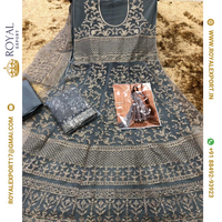 Lehenga Choli Fournisseur indien de filet spécial pour vêtements de mariage de créateurs de mode magnifiques et luxueux avec broderie