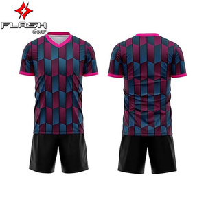 Camisetas de Fútbol Personalizadas Premium 100% Poliéster con Cuello en V Unisex para Clubes de Fútbol Adultos, Entrenamientos, Partidos y Uso Casual - Product Image 2