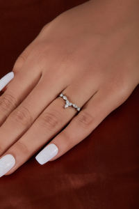 มาร์คีสตัดเพชรวงแต่งงานประดับรูปตัววีแหวนทองขาวแบบคู่กับเพชรที่สง่างามสำหรับชุดเจ้าสาว - Product Image 4