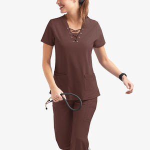 Haut de blouse médicale à trois poches pour homme, confortable, chemise de travail médicale personnalisée - Product Image 3