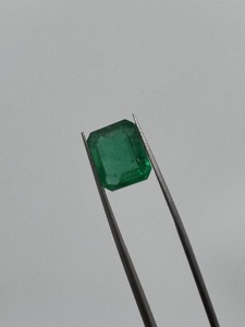 Octogone zambien naturel de qualité supérieure très fin et de haute qualité coupe 4.93 carats pour la fabrication de bijoux - Product Image 3