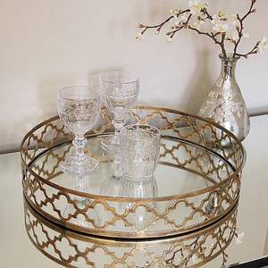 Bandeja Artística de Metal y Espejo Diseñada para Mejorar la Estética Interior con Belleza Reflectante - Product Image 4