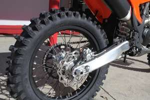 Prix de gros offre nouveau 2025/2026 KTMs 450 X-C-F Dirt Bike Offroad Enduro 450cc moto 4 temps vélo de course CE approuvé - Product Image 4