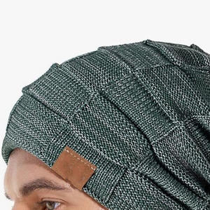 Bonnets unisexes élégants et chauds en acrylique doux Parfait pour l'hiver, mode décontractée ou marque promotionnelle - Product Image 4