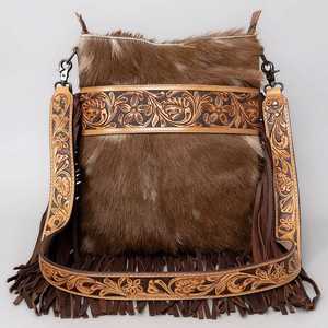 Bolso bandolera rústico de cuero genuino con costura artesanal Correa ajustable Cierre de cremallera Flores ecológicas Precio al por mayor - Product Image 2