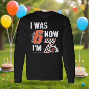 Maglietta a Maniche Lunghe a Quadretti per Ragazzi di 7 Anni, Regalo di Compleanno 'Da 6 Anni Sono Diventato 7', Prodotto Promozionale - Product Image 3