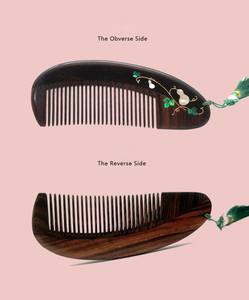 Le peigne en corne organique de la meilleure qualité pour les cheveux longs glisse en douceur pour éviter les pointes fourchues et favoriser la brillance naturelle d'Inde - Product Image 4