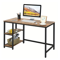 Bureau d'ordinateur industriel Sukavina avec étagères de rangement réglables et surface en bois pour poste de travail à domicile