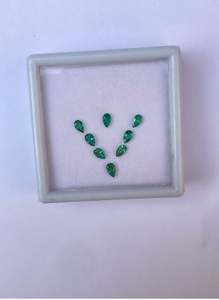 Piedra de Esmeralda Natural Verde Intenso para Joyería Nupcial, Alto Brillo, 1.25 CTS, Anillos Personalizados - Product Image 3