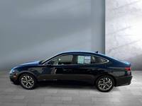 Voiture d'occasion Hyundai Sonata Limited 4 portes berline automatique avec moteur turbo à prix réduit à vendre