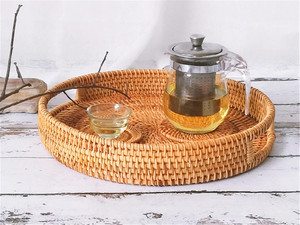 Vente en gros Plateau de service rond en rotin avec poignée fait à la main du Vietnam en bambou et rotin pour le service - Product Image 2