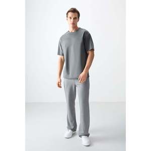 T-shirt basique pour homme Air Jones, couleur kaki, coupe ample, en tissu épais et doux en mélange de coton - Modèle 88378 - Product Image 3
