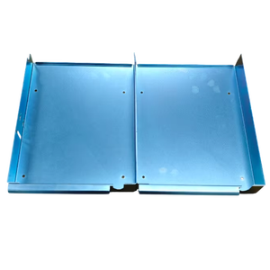 Carcasa de chapa de acero fabricada con CNC de alta precisión para protección de dispositivos electrónicos con características de montaje - Product Image 1