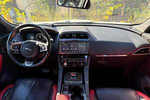 Jaguar F-Pace S 2017 Usado, Motor V6 Supercargado, Tracción en las Cuatro Ruedas - Product Image 6