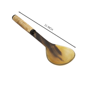 ชุดเครื่องใช้บนโต๊ะอาหารด้ามจับแกะสลักพร้อมไม้เซ็ตสลัด - Product Image 1