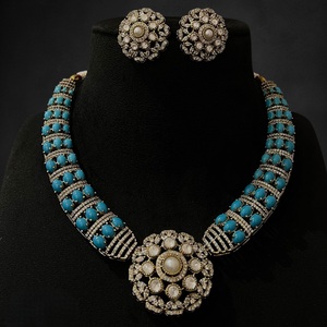 Elegante conjunto de collar con aspecto de piedras chapadas en oro de la mejor calidad con función de pendientes colección de ropa de fiesta de boda para mujer - Product Image 3