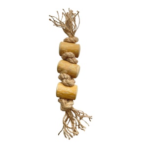 Artículo nuevo de exportación de juguete de madera de café de Vietnam para mascotas como perro, gato, hámster,... Empaquetado al vacío masticable caliente - Product Image 1