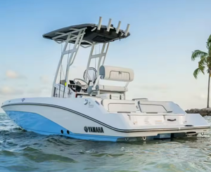 Bateau de pêche puissant d'occasion 2025 avec console centrale pour sports, loisirs et aventures en haute mer, embarcation de 19 pieds avec propulsion à jet et remorque - Product Image 4