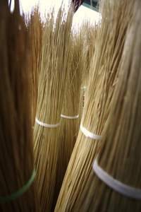 COCONUT BROOM STICK - VIETNAM ORiGIN COCO BROOM STICK HOT SALE GOOD HIGH QUALITY - WHOLESALE FROM VIETNAM - Product Image 6