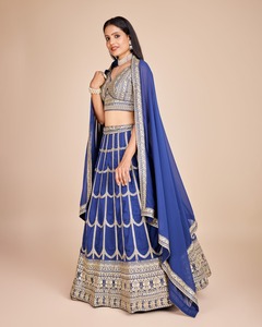 Excelente calidad de moda Fox Georgette Lehenga Choli Outfit Ropa étnica ligera para mujeres disponibles para la venta - Product Image 3