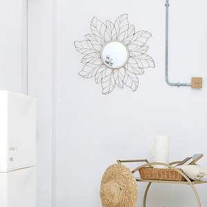 กรอบโลหะกระจกทรงกลมติดผนังทันสมัยอุปกรณ์ตกแต่งผนังรูปดอกไม้ดีไซน์พิเศษ - Product Image 4