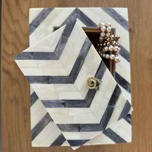 Luxe Artisan Moderne Durable Rectangle Os Incrustation Chevron Décoratif Bijoux Organisateur Pas Cher Prix Boîte avec Couvercle - Product Image 3