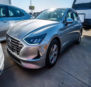 Voiture d'occasion 2024 pour S.o Na.ta SE 4 portes, conduite à gauche, sièges en cuir, avec caméra de recul - Product Image 1