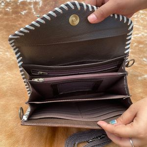 Sculpture usiné à la main portefeuille pochette coque de téléphone élégant multi-usages cuir occidental nouveauté portefeuille pour les multi-usages des femmes - Product Image 6