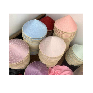 Chapeau conique en paille et bambou, idéal pour l'extérieur tropical et la décoration, artisanat traditionnel Vietnam - Product Image 1