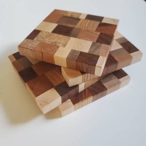 Sous-verres en bois dur nautique faits à la main avec du chêne blanc d'érable et du bois de noyer ensembles de sous-verres en bois multicolores cadeau - Product Image 6